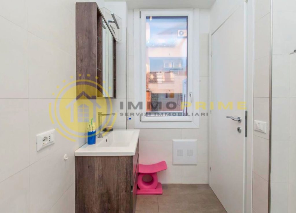 Trilocale piano rialzato 100mq 2 bagni ristrutturato - Foto 20