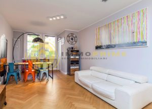 Trilocale piano rialzato 100mq 2 bagni ristrutturato