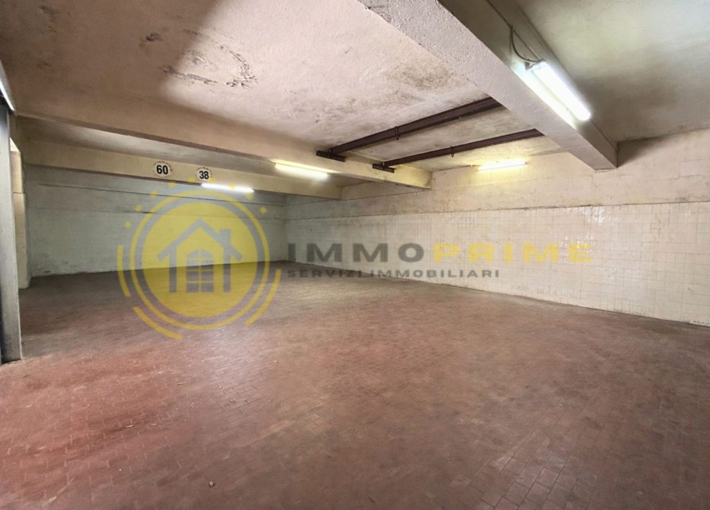 Autorimessa Melchiorre Gioia 150mq - Foto 2