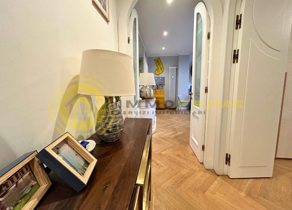 Trilocale piano rialzato 100mq 2 bagni ristrutturato - Foto 12