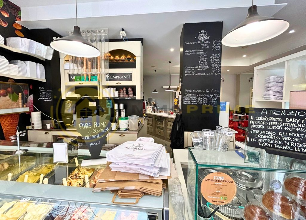 Gelateria e caffetteria avviata cedesi licenza - Foto 4